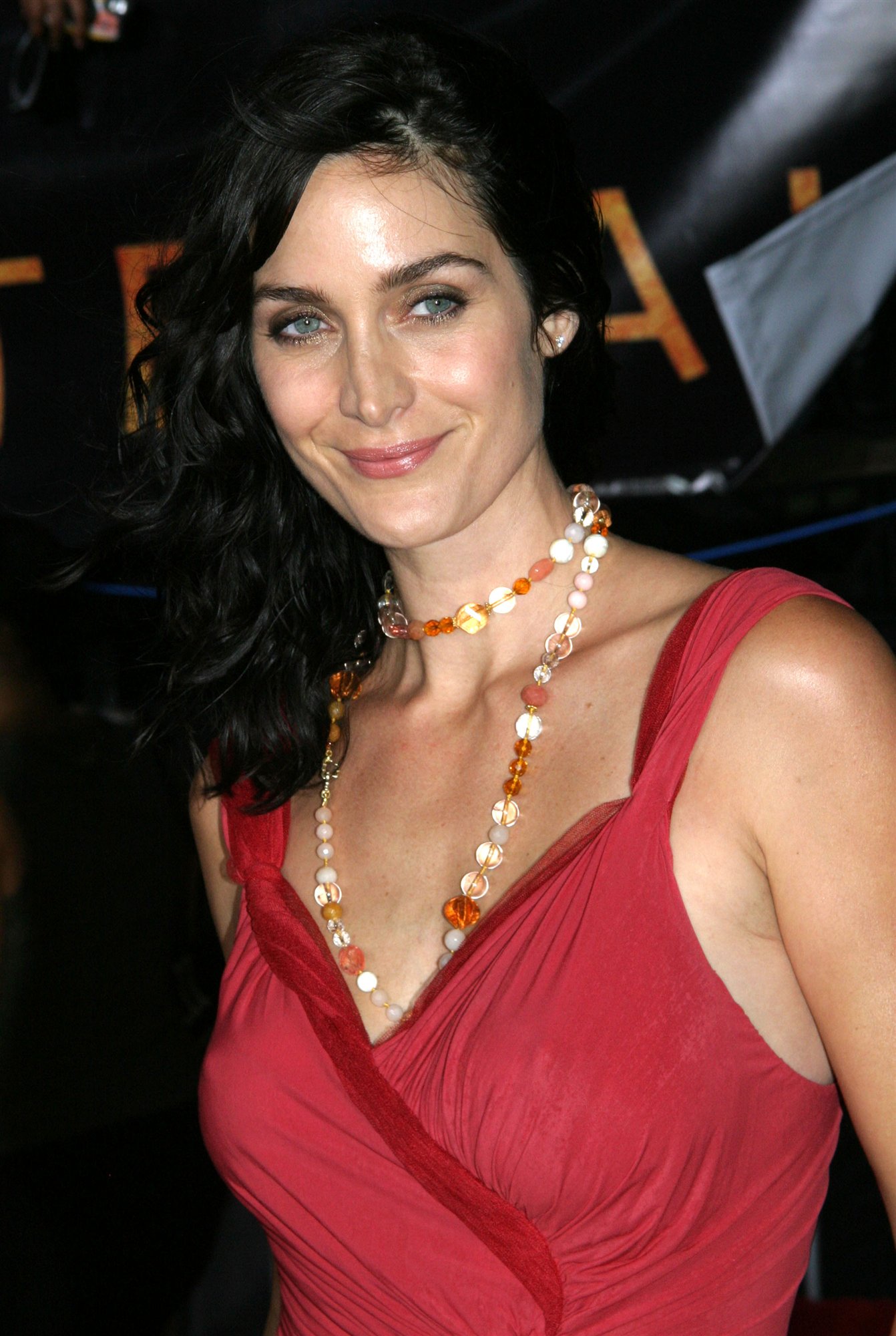Model Carrie Anne Moss Wallpapers 6448.