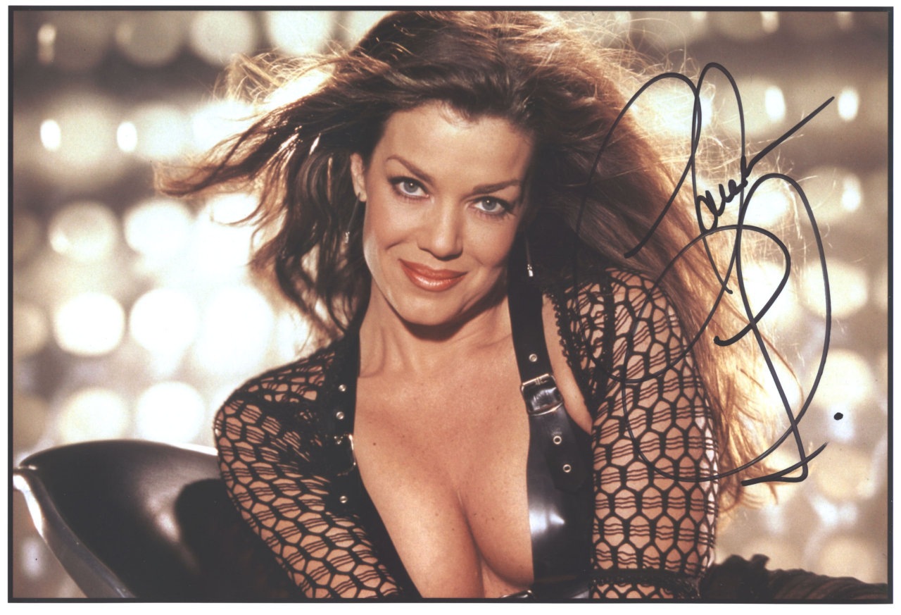 Claudia Christian